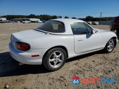 Trzecie zdjęcie samochodu z tyłu: 2001 MAZDA MX-5 MIATA BASE VIN:JM1NB353210204918 - miniatura