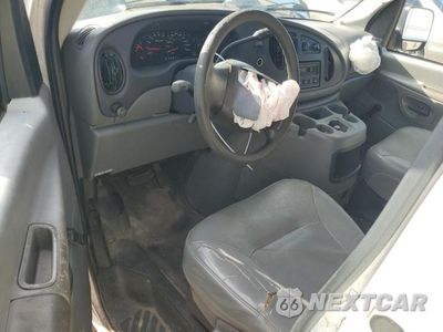 Zdjęcie 8 z 13 samochodu: 2004 FORD ECONOLINE E150 VAN VIN:1FTRE14W84HA55719 - miniatura
