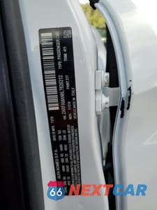 Zdjęcie 12 z 13 samochodu: 2020 ALFA ROMEO GIULIA VIN:ZARFAMAN6L7626212 - miniatura