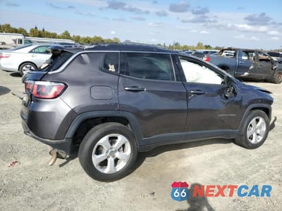 Trzecie zdjęcie samochodu z tyłu: 2020 JEEP COMPASS LATITUDE VIN:3C4NJCBB5LT166220 - miniatura