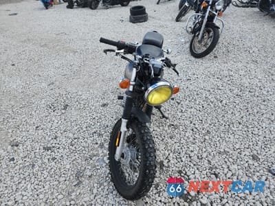 Drugie zdjęcie samochodu z przodu: 2011 SUZUKI TU250 X VIN:JS1NJ4CA1B2101077 - miniatura