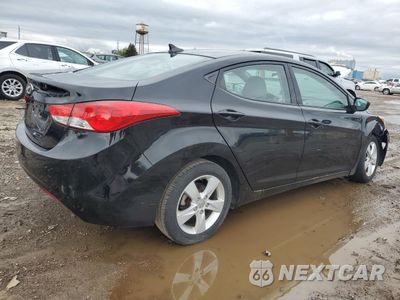 Trzecie zdjęcie samochodu z tyłu: 2013 HYUNDAI ELANTRA GLS VIN:5NPDH4AE3DH357161 - miniatura
