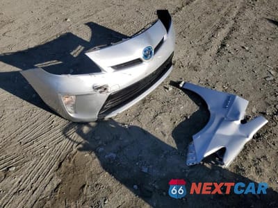 Zdjęcie 13 z 14 samochodu: 2015 TOYOTA PRIUS VIN:JTDKN3DU8F1956404 - miniatura
