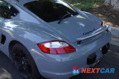 Zdjęcie 12 z 15 samochodu: 2008 PORSCHE CAYMAN S VIN:WP0AB29818U780503 - miniatura