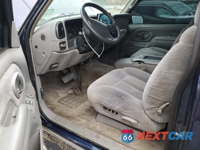 Zdjęcie 8 z 13 samochodu: 1997 CHEVROLET TAHOE K1500 VIN:3GNEK18R9VG117174 - miniatura