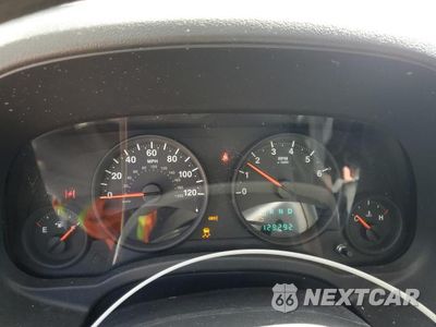 Zdjęcie 9 z 12 samochodu: 2011 JEEP COMPASS SPORT VIN:1J4NF1FB1BD235032 - miniatura