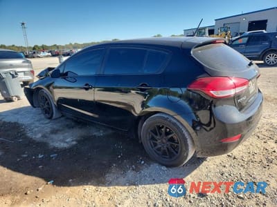Drugie zdjęcie samochodu z przodu: 2016 KIA FORTE LX VIN:KNAFK5A82G5599208 - miniatura