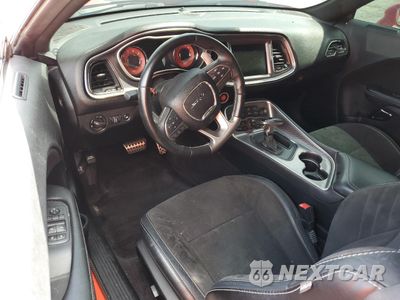 Zdjęcie 8 z 12 samochodu: 2016 DODGE CHALLENGER SRT HELLCAT VIN:2C3CDZC93GH288073 - miniatura