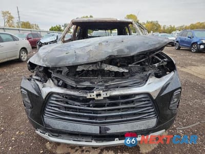 Piąte zdjęcie samochodu w środku: 2020 CHEVROLET BLAZER 3LT VIN:3GNKBJRS9LS555823 - miniatura