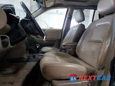 Zdjęcie 13 z 25 samochodu: 2005 HYUNDAI SANTA FE GLS VIN:KM8SC73E95U896407 - miniatura