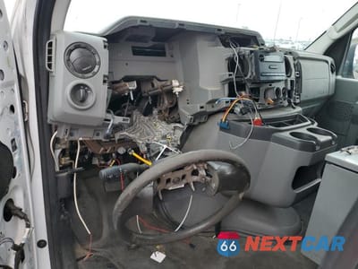 Zdjęcie 8 z 14 samochodu: 2011 FORD ECONOLINE E250 VAN VIN:1FTNE2EL7BDB37177 - miniatura