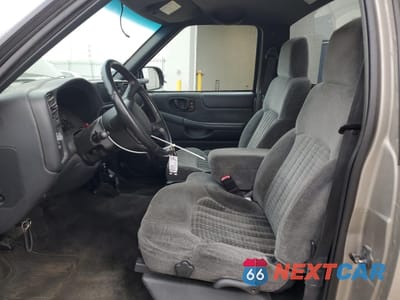 Zdjęcie 7 z 12 samochodu: 2002 CHEVROLET S TRUCK S10 VIN:1GCCS14W228192389 - miniatura