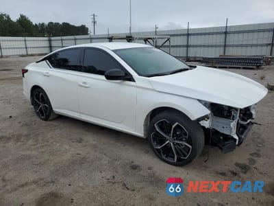 Czwarte zdjęcie samochodu z boku: 2024 NISSAN ALTIMA SR VIN:1N4BL4CV5RN397998 - miniatura