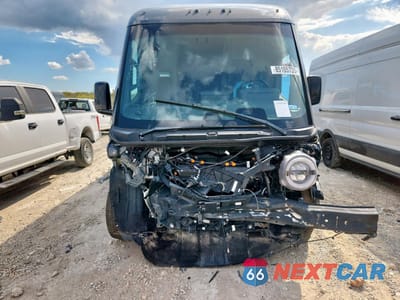 Piąte zdjęcie samochodu w środku: 2022 RIVIAN EDV 700 VIN:7FCEHDB74NN000863 - miniatura