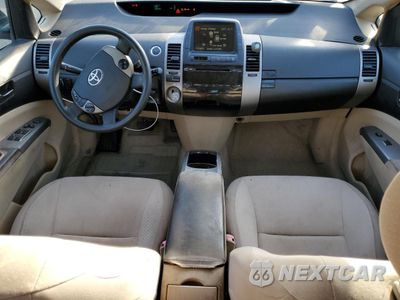 Zdjęcie 8 z 12 samochodu: 2005 TOYOTA PRIUS VIN:JTDKB20U653071243 - miniatura