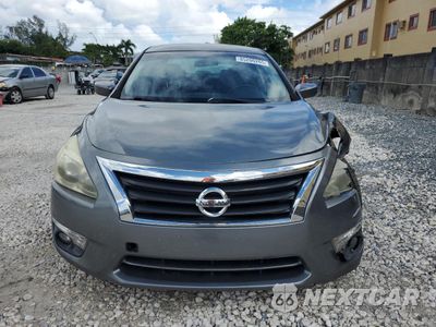 Piąte zdjęcie samochodu w środku: 2015 NISSAN ALTIMA 2.5 VIN:1N4AL3AP1FC160958 - miniatura
