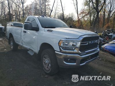 Czwarte zdjęcie samochodu z boku: 2024 RAM 2500 TRADESMAN VIN:3C6MR5AJ0RG102703 - miniatura