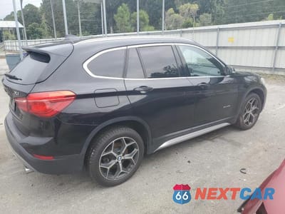 Trzecie zdjęcie samochodu z tyłu: 2018 BMW X1 SDRIVE28I VIN:WBXHU7C3XJ5H45709 - miniatura