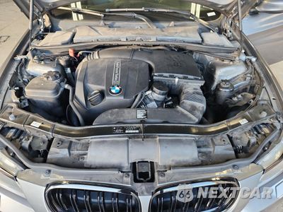 Zdjęcie 11 z 14 samochodu: 2011 BMW 335 XI VIN:WBAPL5G52BNN22250 - miniatura