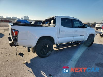 Trzecie zdjęcie samochodu z tyłu: 2022 TOYOTA TACOMA DOUBLE CAB VIN:3TMAZ5CN6NM188932 - miniatura