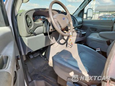 Zdjęcie 8 z 14 samochodu: 2007 FORD ECONOLINE E150 VAN VIN:1FTNE14W27DA86300 - miniatura
