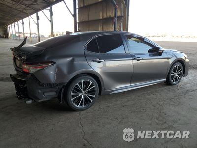 Trzecie zdjęcie samochodu z tyłu: 2020 TOYOTA CAMRY SE VIN:4T1G11AK5LU958044 - miniatura