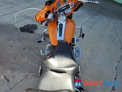 Zdjęcie 6 z 11 samochodu: 2009 HARLEY-DAVIDSON FLHTCU VIN:1HD1FC4199Y610788 - miniatura