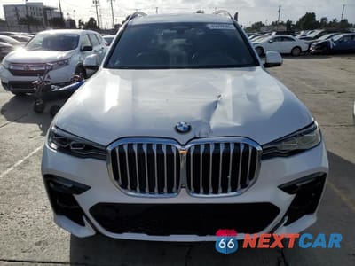 Piąte zdjęcie samochodu w środku: 2019 BMW X7 XDRIVE50I VIN:5UXCX4C55KLB39499 - miniatura