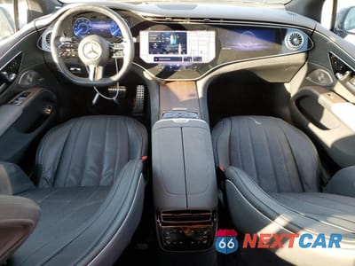 Zdjęcie 8 z 13 samochodu: 2022 MERCEDES-BENZ EQS SEDAN 580 4MATIC VIN:W1KCG4EBXNA019284 - miniatura