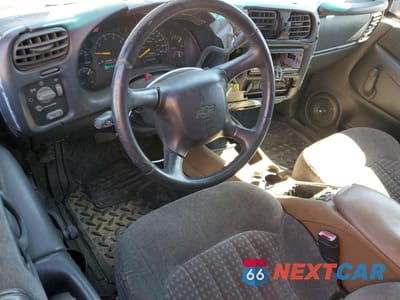 Zdjęcie 8 z 12 samochodu: 2000 CHEVROLET S TRUCK S10 VIN:1GCCS1452Y8292363 - miniatura