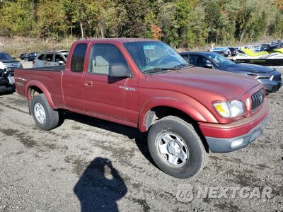 Czwarte zdjęcie samochodu z boku: 2002 TOYOTA TACOMA XTRACAB VIN:5TEWN72N92Z115745 - miniatura