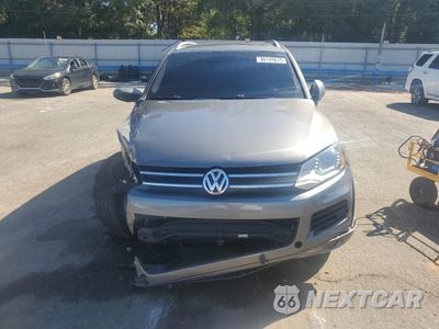 Piąte zdjęcie samochodu w środku: 2012 VOLKSWAGEN TOUAREG V6 VIN:WVGEF9BP1CD009740 - miniatura
