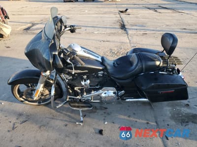 Trzecie zdjęcie samochodu z tyłu: 2017 HARLEY-DAVIDSON FLHXS STREET GLIDE SPECIAL VIN:1HD1KRC16HB674272 - miniatura