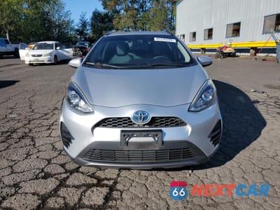 Piąte zdjęcie samochodu w środku: 2018 TOYOTA PRIUS C VIN:JTDKDTB35J1599804 - miniatura