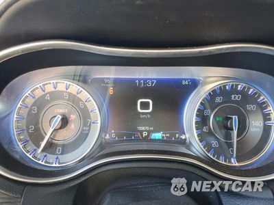 Zdjęcie 9 z 11 samochodu: 2017 CHRYSLER 300 LIMITED VIN:2C3CCAAG6HH521743 - miniatura