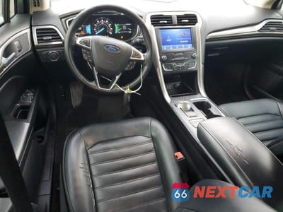 Zdjęcie 8 z 12 samochodu: 2019 FORD FUSION VIN:3FA6P0CDXKR237625 - miniatura