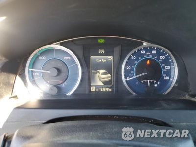 Zdjęcie 9 z 12 samochodu: 2016 TOYOTA CAMRY HYBRID VIN:4T1BD1FK6GU200343 - miniatura