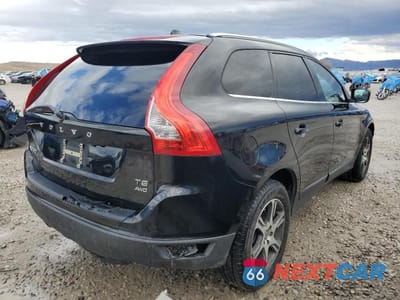 Trzecie zdjęcie samochodu z tyłu: 2011 VOLV XC60 AWD W/MOONROOF VIN:YV4902DZ7B2212362 - miniatura
