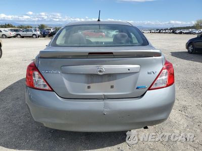 Zdjęcie 6 z 12 samochodu: 2014 NISSAN VERSA S VIN:3N1CN7AP3EL873130 - miniatura