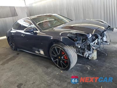 Czwarte zdjęcie samochodu z boku: 2018 PORSCHE PANAMERA TURBO VIN:WP0AF2A71JL140178 - miniatura