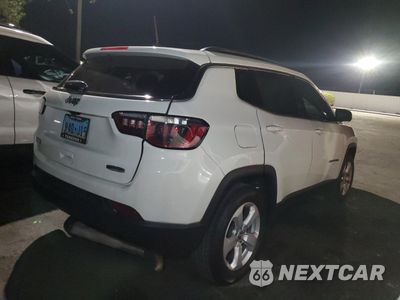Trzecie zdjęcie samochodu z tyłu: 2017 JEEP COMPASS LATITUDE VIN:3C4NJCBB4HT694046 - miniatura