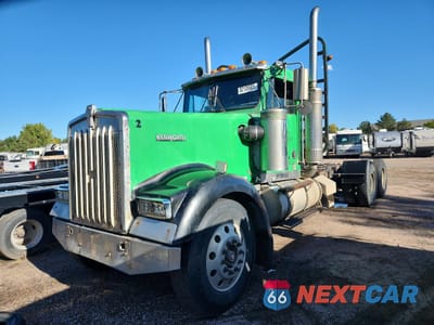 Drugie zdjęcie samochodu z przodu: 1999 KENWORTH W900 SEMI TRUCK VIN:1XKWD69X4XR812226 - miniatura