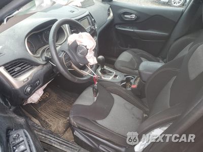Zdjęcie 7 z 14 samochodu: 2016 JEEP CHEROKEE SPORT VIN:1C4PJMAS3GW330404 - miniatura