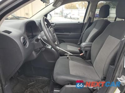 Zdjęcie 7 z 12 samochodu: 2012 JEEP COMPASS SPORT VIN:1C4NJDBB3CD523017 - miniatura