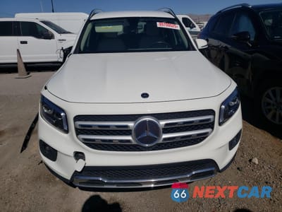 Piąte zdjęcie samochodu w środku: 2022 MERCEDES-BENZ GLB 250 VIN:W1N4M4GB0NW179299 - miniatura