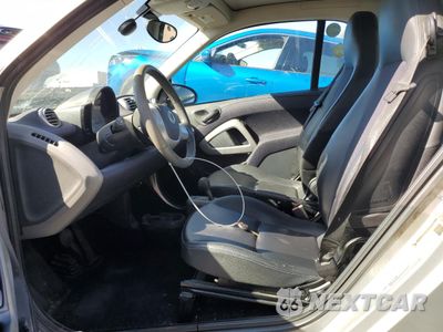 Zdjęcie 7 z 12 samochodu: 2012 SMART FORTWO PURE VIN:WMEEJ3BA8CK570588 - miniatura
