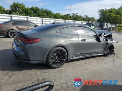 Trzecie zdjęcie samochodu z tyłu: 2026 BMW M4 COMPETITION VIN:WBS23HK00TCV73634 - miniatura