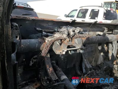 Zdjęcie 9 z 11 samochodu: 2023 CHEVROLET SILVERADO K3500 HIGH COUNTRY VIN:1GC4YVEY3PF100574 - miniatura