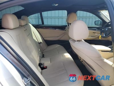 Zdjęcie 10 z 12 samochodu: 2019 BMW 530E VIN:WBAJA9C54KB389419 - miniatura