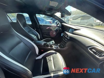 Piąte zdjęcie samochodu w środku: 2017 INFINITI QX30 BASE VIN:SJKCH5CPXHA034512 - miniatura
